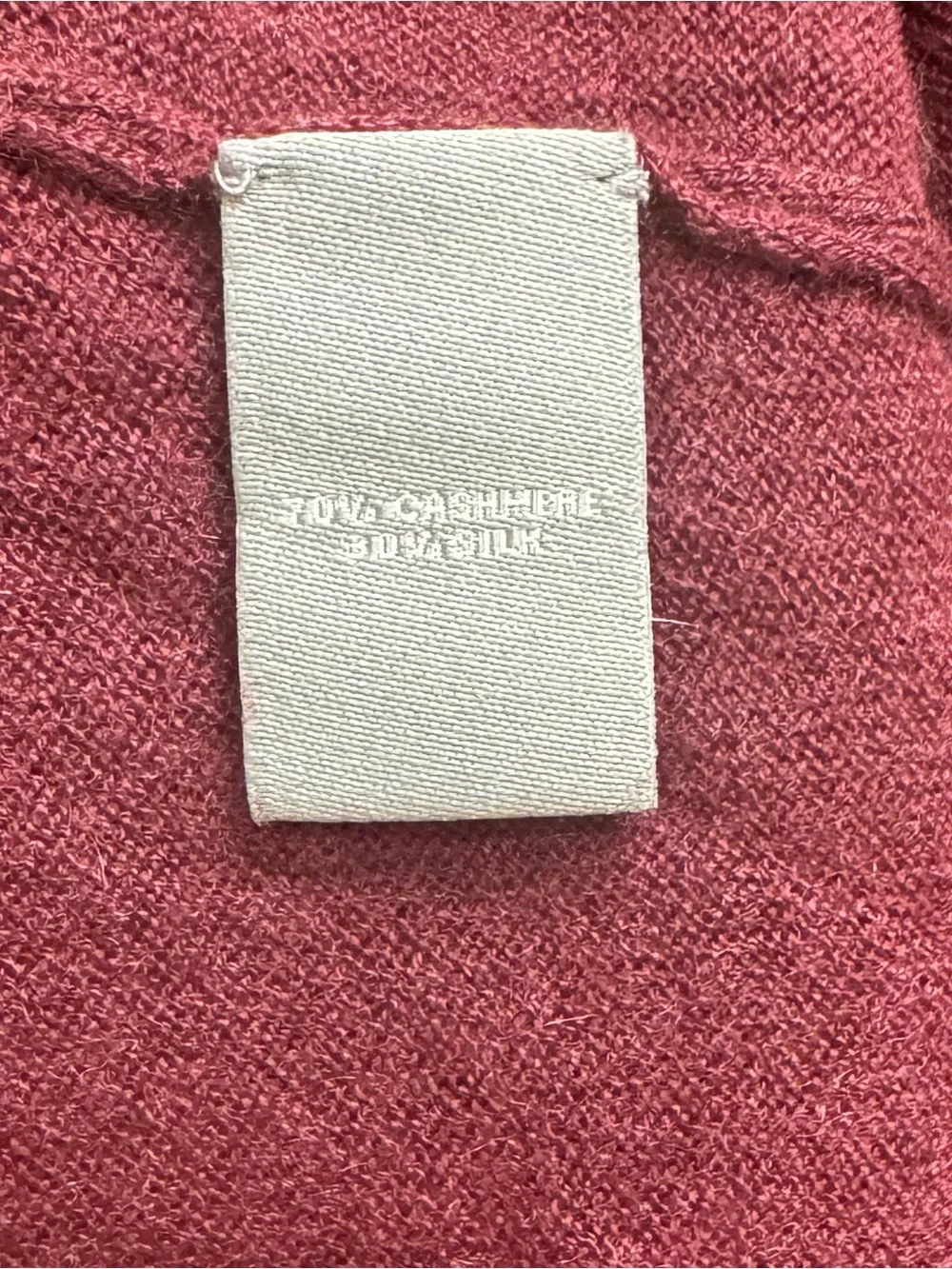 Neiman Marcus Cashmere Silk V-Neck Lightweight Sweater - Burgundy XL Minimalist